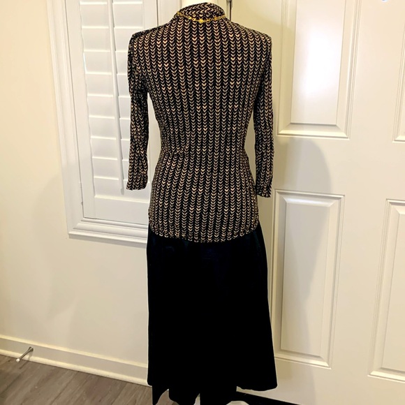 Rose & Olive rayon 3/4 sleeve faux wrap top with side ruching design M - Picture 6 of 6